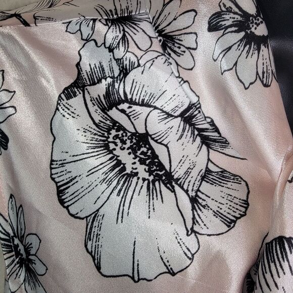 Anne Klein Tie Neck Sleeveless Satin Floral Blouse top Size XL - Picture 4 of 7